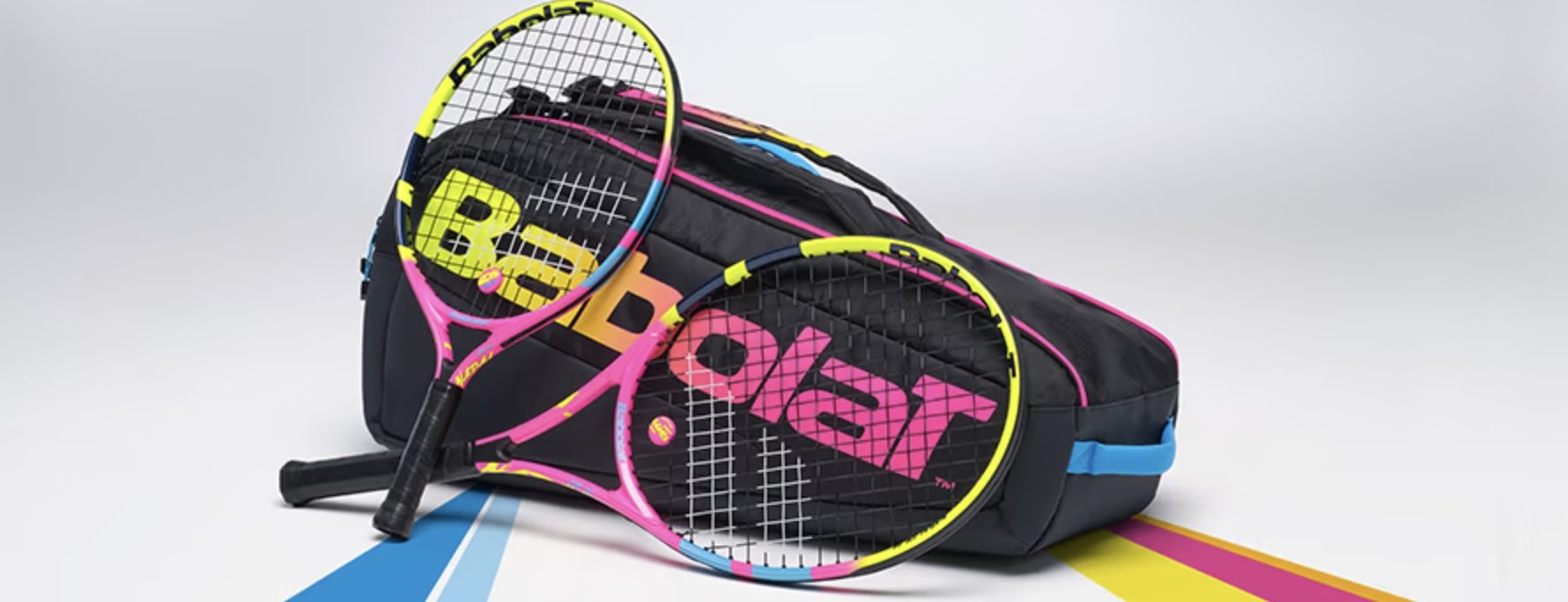 Maleta de tenis marca Babolat y raquetas de tenis Babolat